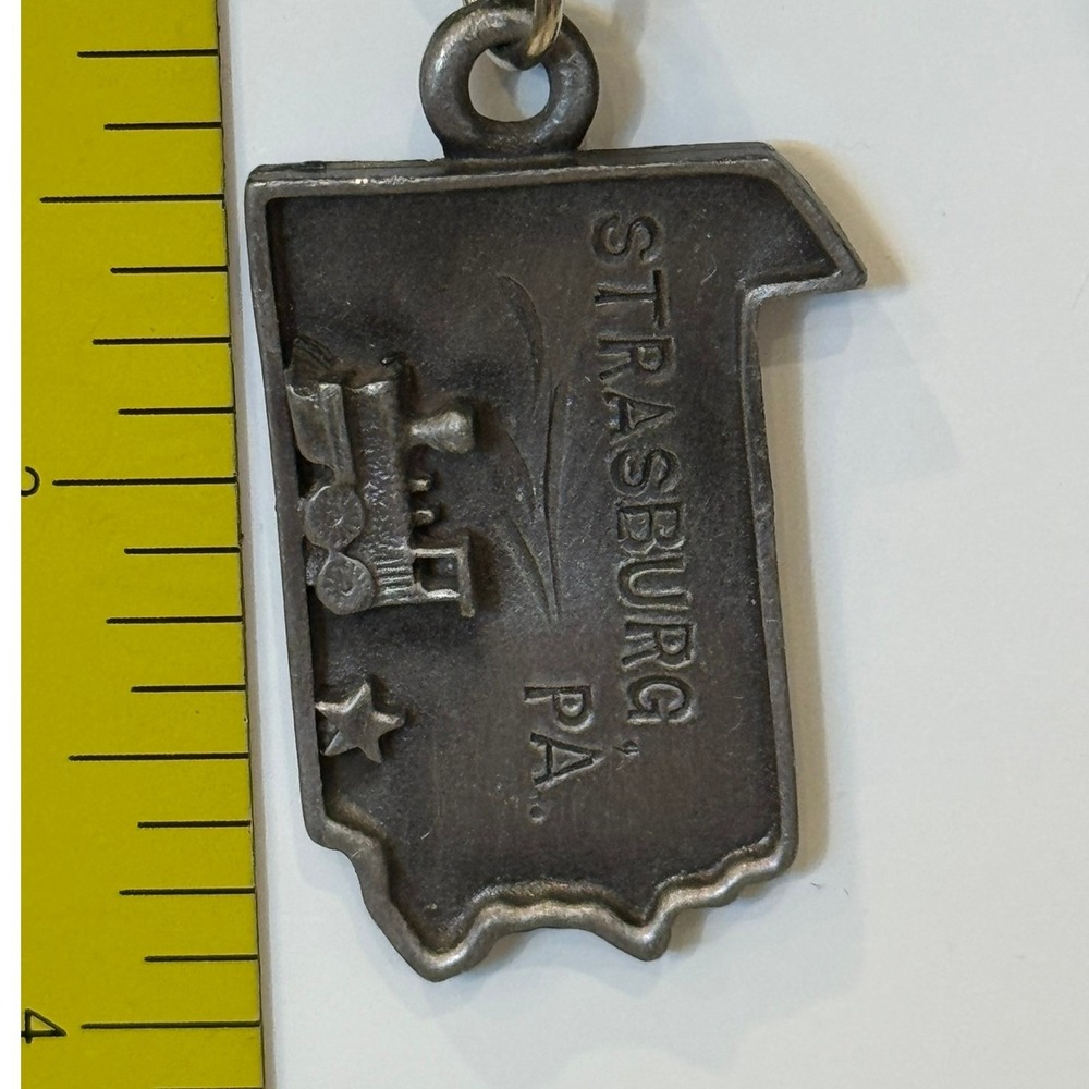 Vintage Strasburg PA Pennsylvania State Steam Train Locomotive Souvenir Keychain